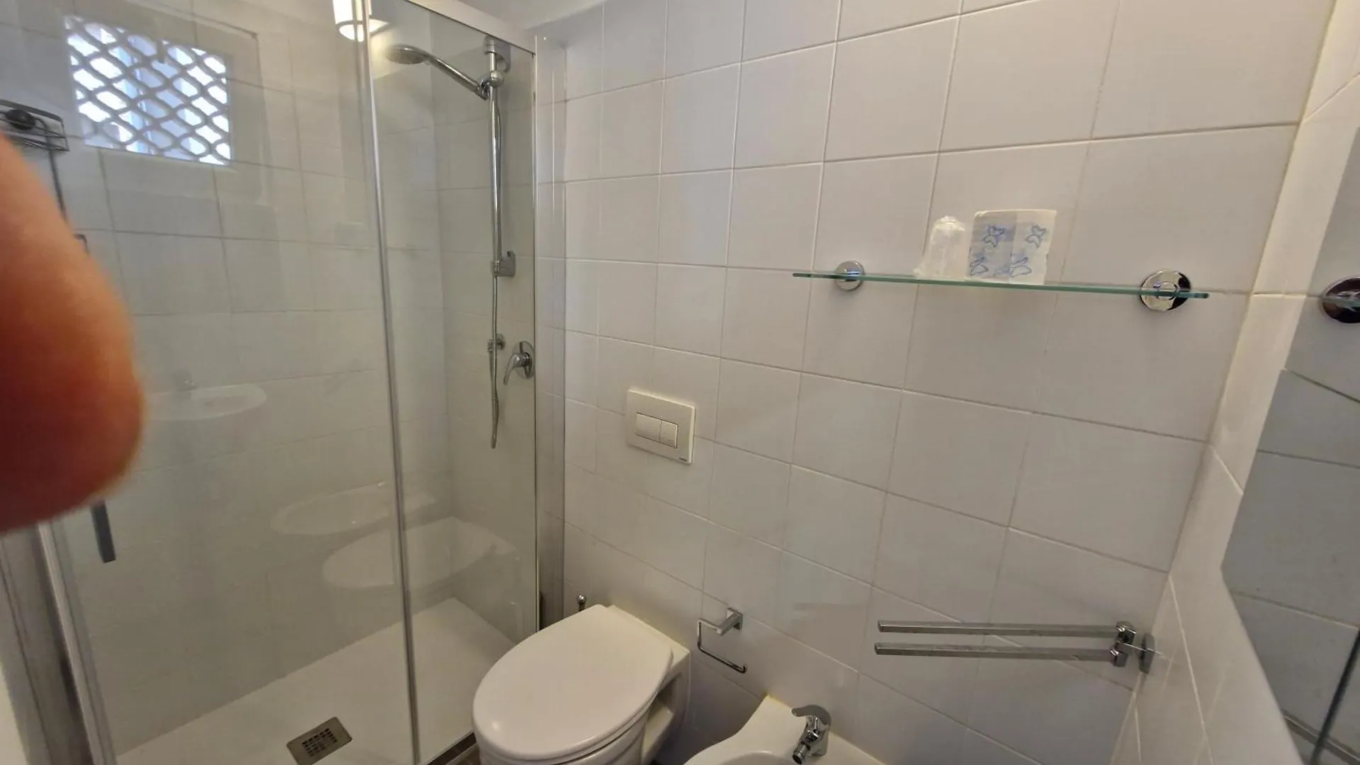 Colivingone-Mora Hotel Rimini Guest house
